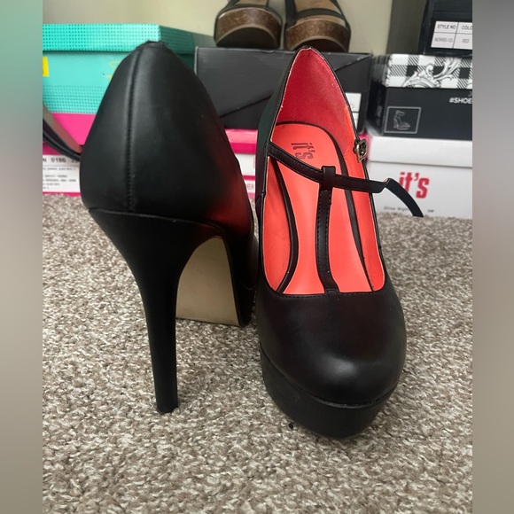 6in Stilettos - Picture 4 of 6